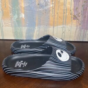 Nightmare before Christmas men’s Comfort Slide Sandals Black size 13